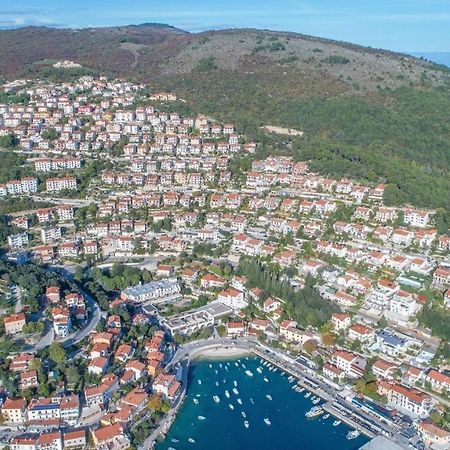 Apartments Ljerka Рабац Екстериор снимка